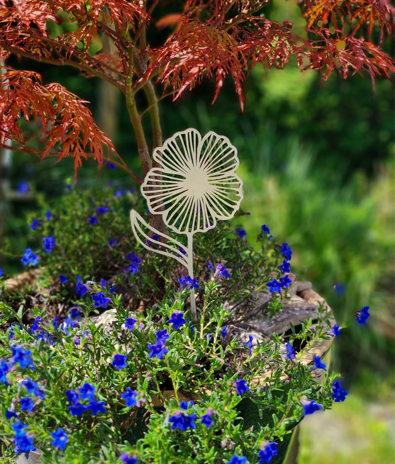 gartendeko_blume4_gartenstecker_diemetallprofis